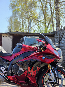 BMW S1000RR (10 фото из 10)
