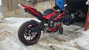 BMW S1000RR (2 фото из 10)