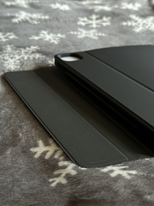 Uus Earto iPad Air/Pro ümbris 11-tollise klaviatuuriga (4 foto / 6)