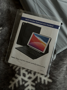 Uus Earto iPad Air/Pro ümbris 11-tollise klaviatuuriga (6 foto / 6)