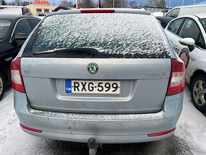 Skoda Octavia 2010, 1,6D, manuaal (3 foto / 10)