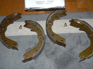 Piduriklotside komplekt, seisupidur-OPEL MONTEREY (2 foto / 3)
