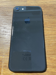 iPhone 8 64 ГБ «серый космос» (2 фото из 3)