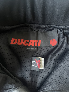 Dainese Ducati Motopüksid M (4 foto / 5)