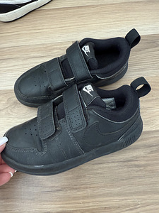 Кроссовки Nike (2 фото из 2)