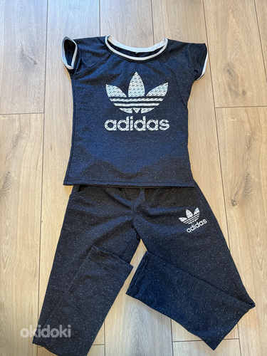 Adidas kostüüm
