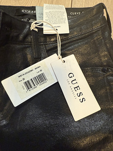 Uued Guess teksad (3 foto / 4)