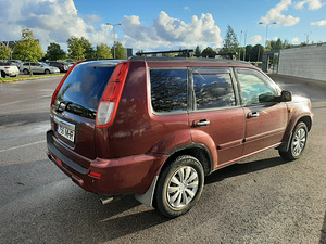 Nissan X-Trail 2.0 103kW (3 foto / 12)