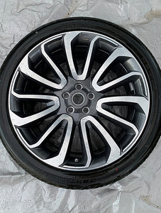 НОВЫЙ, LAND ROVER ЛИТЫЕ ДИСКИ 22X9.5, НОВАЯ ШИНА И ДАТЧИК (1 фото из 4)