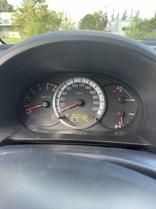 Mazda 5 (7 foto / 10)