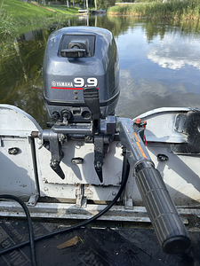 Yamaha 9,9 с ногой (2 фото из 10)