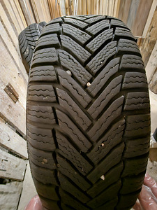Шины Toyota новые и оригинальные диски 100x5; 195/65 r15 (3 фото из 9)