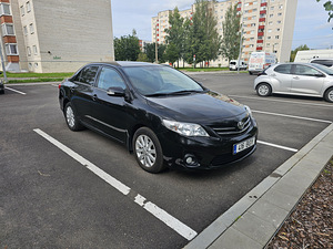 Toyota Corolla 2012 (3 foto / 7)