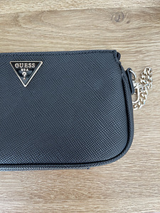 Сумка Guess (5 фото из 10)