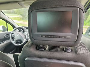 PEUGEOT 5008 (11 foto / 12)