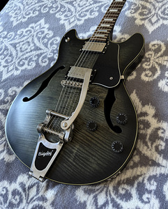 Гитара Schecter - Corsair Custom Bigsby КОРЕЯ (2 фото из 5)
