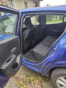DACIA SANDERO 2023 (7 foto / 9)