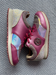 Guess tossud,37 (5 foto / 9)