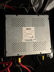 Alpine SWT-12S4 subwoofer ja Alpine BBX-T600 võimendi (3 foto / 3)