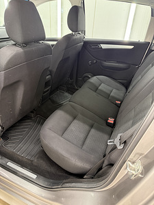 Mercedes-Benz B170 2006 (8 foto / 15)