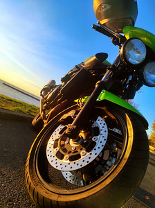 TRIUMPH SPEED FOUR (8 фото из 8)