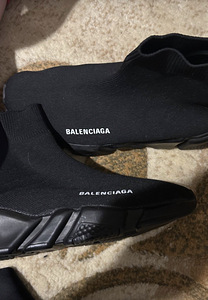 Balenciaga ботинки (2 фото из 3)