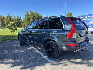 Volvo XC90 2.4 136kw awd (2 foto / 10)