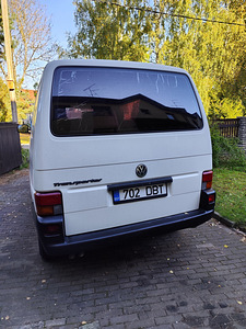 Volkswagen Transporter 1.9 (4 foto / 4)