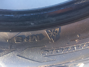 Lamell R17/45/225 Goodyear Ultragrip ICE (5 foto / 5)