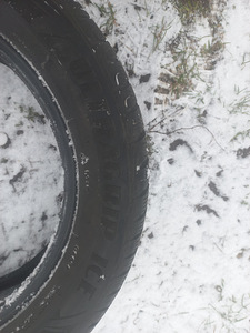 Lamell revhvid R17/60/215 Goodyear Ultragrip ICE SUV (5 foto / 6)