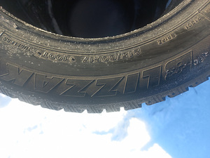 Naastrehvis R17/60/216 Bridgestone Blizzak (4 foto / 5)