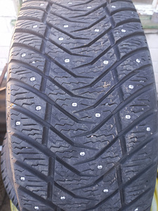 Naastrehvid R18/60/265 Yokohama ICE Guard