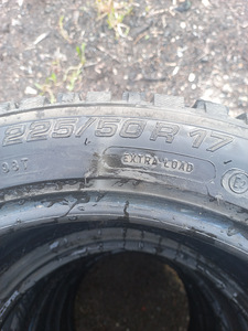 Naastrehvid R17/50/225 Michelin x-ice north 3 (2 foto / 5)