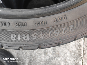 Летние шины R18/40/225 Dunlop (4 фото из 4)