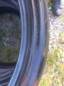 Летние шины R22/30/285 Hankook (5 фото из 5)