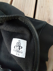 C.p company (2 foto / 2)