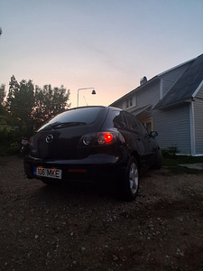 Mazda 3 2007 (4 foto / 10)