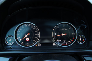 M/V BMW 535 (230kw) 2012a (6 foto / 15)