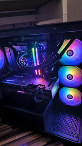 Uus! I7 14700F | RX 7800 XT 16GB | 32GB DDR5 | WIFI | 2TB (3 foto / 6)