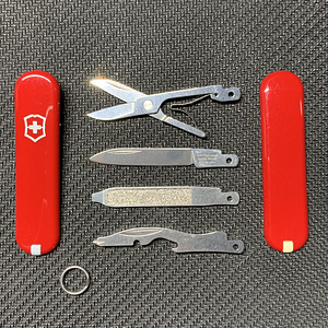Victorinox 58mm tööriistad ja katted (1 foto / 2)