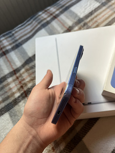 iPhone 16 Plus (1 foto / 6)