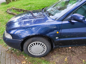 Audi A4 1997 1,8 (5 foto / 6)