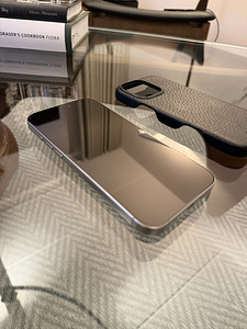 iPhone 16 Pro Max 256 gb natural titanium (7 foto / 7)