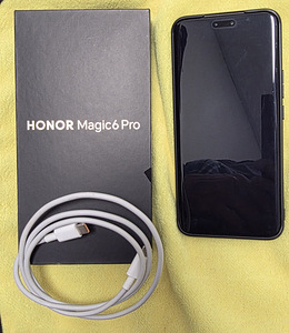 Honor "magic 6 pro" (2 foto / 10)