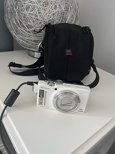 Nikon coolpix s8200 (3 фото из 4)