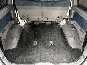 Nissan Serena 1999a (8 foto / 11)