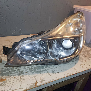 Subaru outback juhipoolne esituli