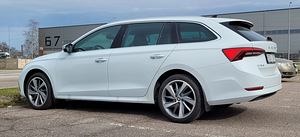 ŠKODA OCTAVIA 2024 (1 foto / 9)