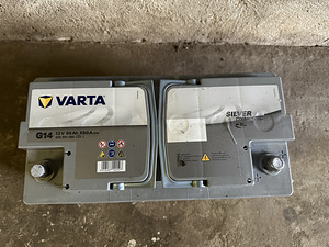 Auto Aku Varta Silver Dynamic AGM (2 foto / 3)