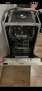 Hotpoint-Ariston HSIC 3T127 C (1 foto / 1)